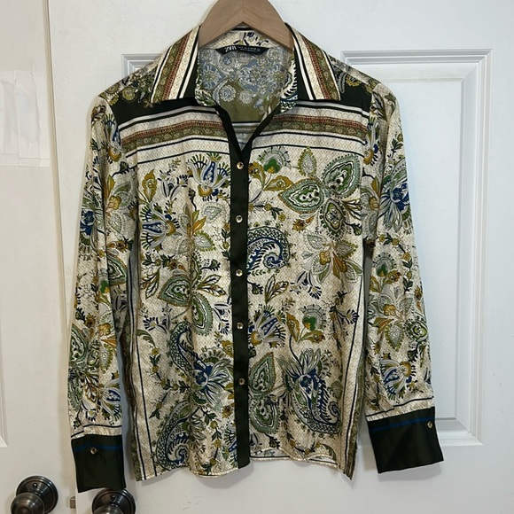 Zara Button Down Flowy Printed Shirt size small olive, green cream, gold buttons - Picture 1 of 8